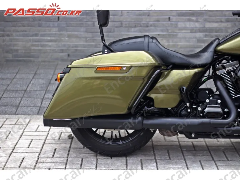 Harley-Davidson Road King Special - фото 6