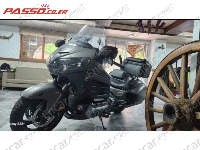 Honda Goldwing F6b - фото 1