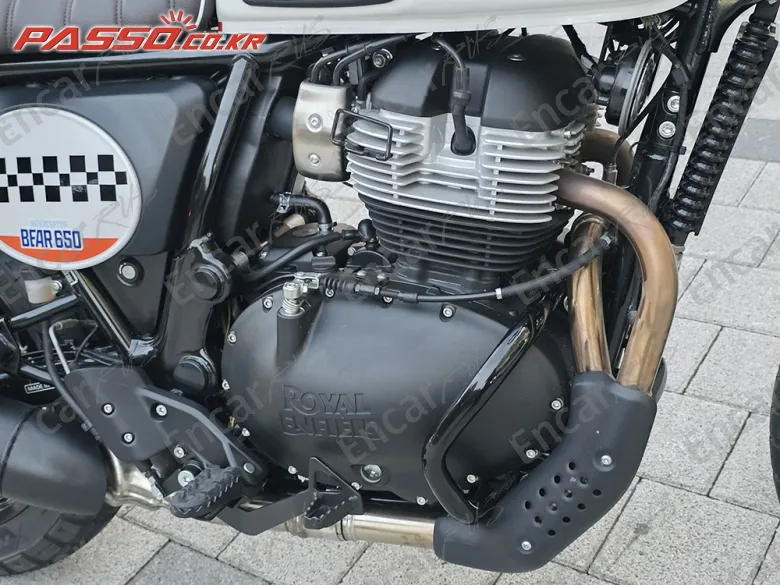 Royal Enfield Bear 650 - фото 4