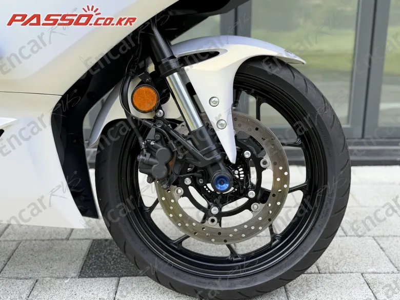 Yamaha Yzf R3 - фото 5
