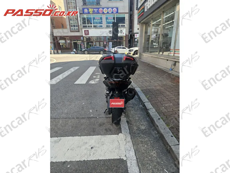 Yamaha T Max 560 - фото 2