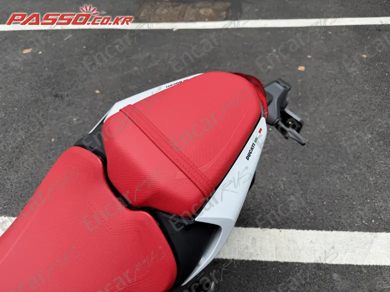 Ducati Monster 937 - фото 2