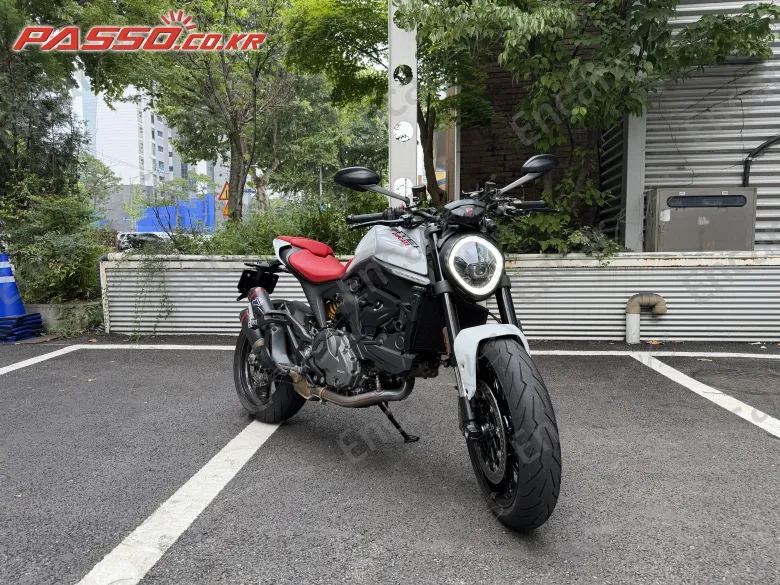Ducati Monster 937 - фото 4