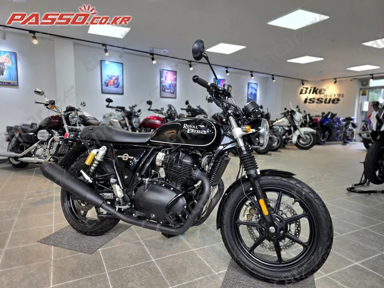 Royal Enfield Interceptor 650 - фото 1