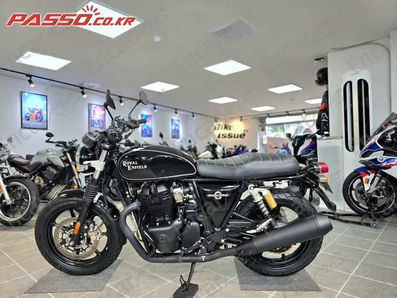 Royal Enfield Interceptor 650 - фото 3