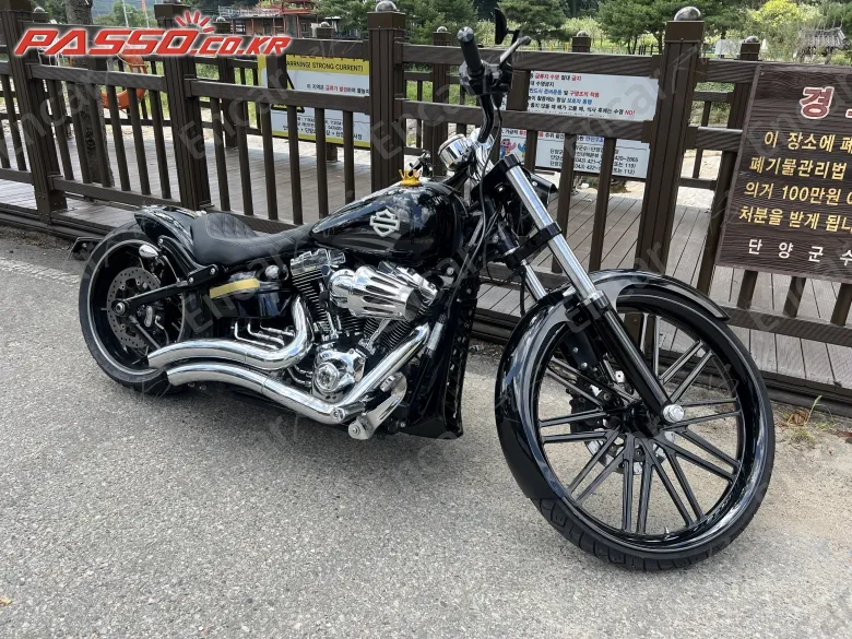 Harley-Davidson Breakout - фото 0