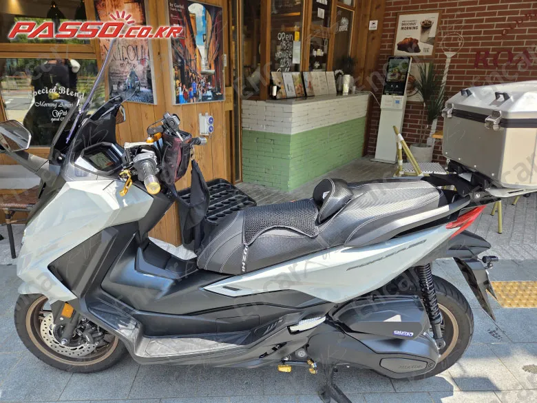 Honda Forza 350 - фото 1
