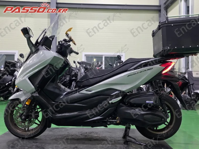 Honda Forza 350 - фото 1