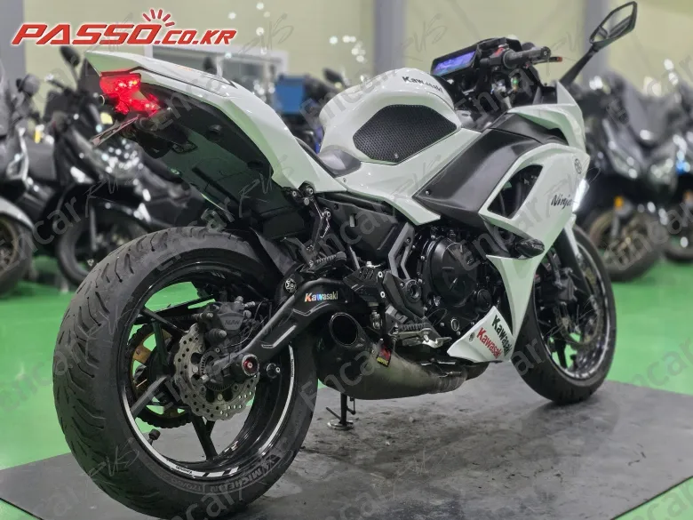 Kawasaki Ninja 650 Abs - фото 1