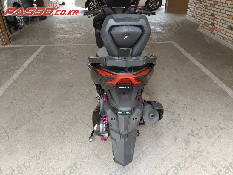 Honda Forza 350 - фото 2
