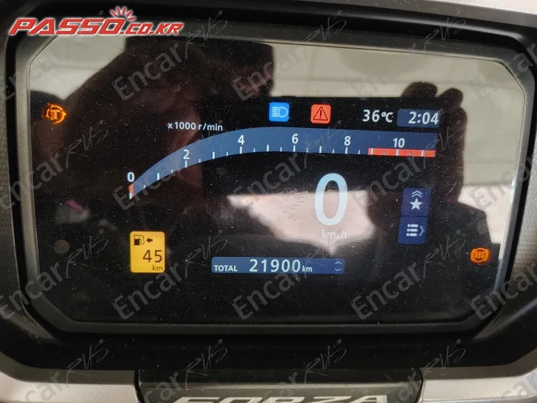 Honda Forza 350 - фото 6