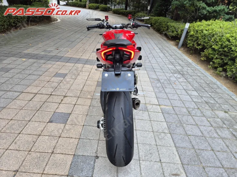 Ducati Streetfighter V4 S - фото 2