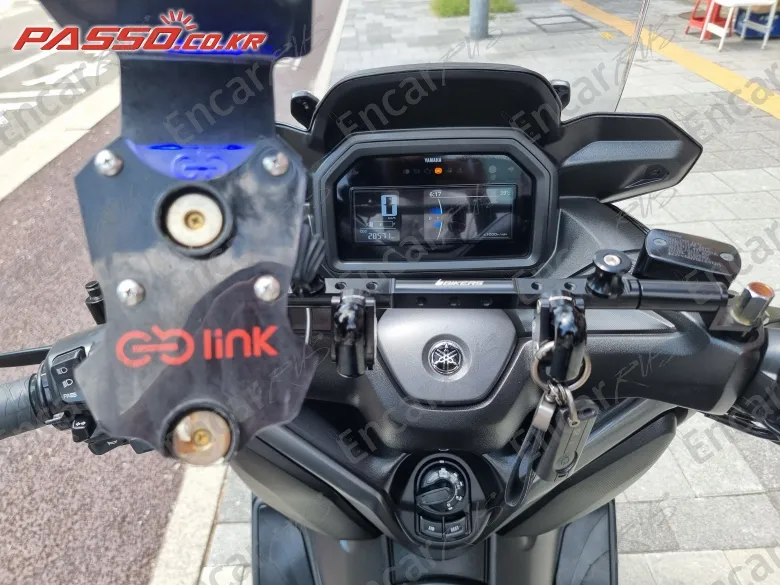Yamaha X Max 300 Abs - фото 3