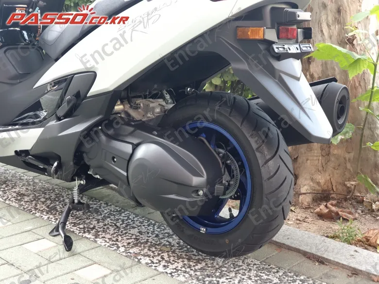 Suzuki Burgman 400 Abs - фото 4