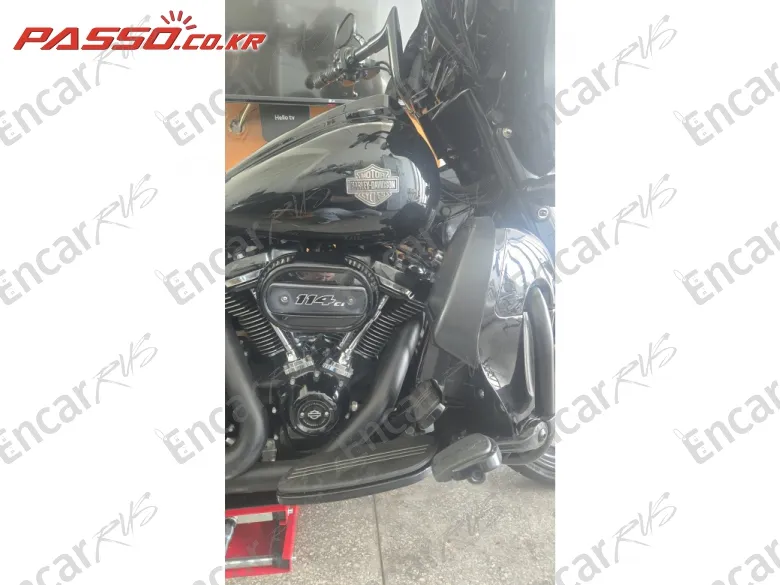 Harley-Davidson Flhxs Street Glide Special - фото 4