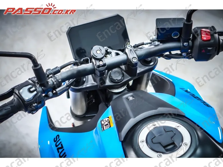 Suzuki Gsx 8 S - фото 3