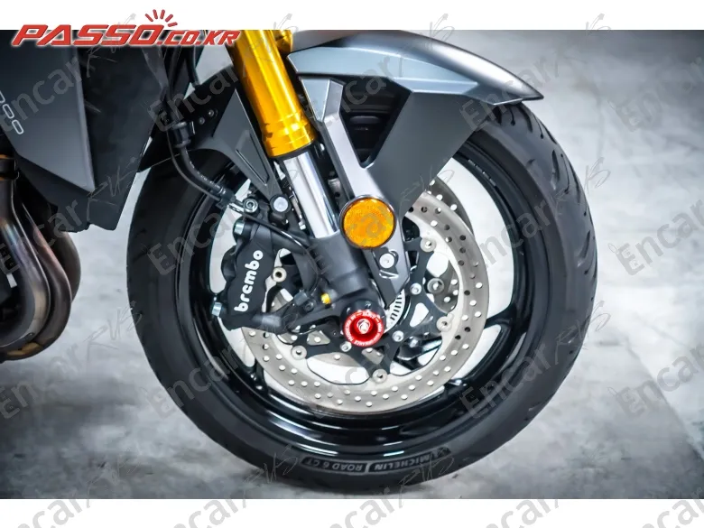 Suzuki Gsx S 1000 - фото 5