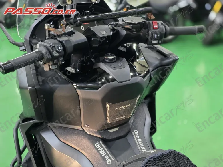 Honda Forza 750 - фото 3