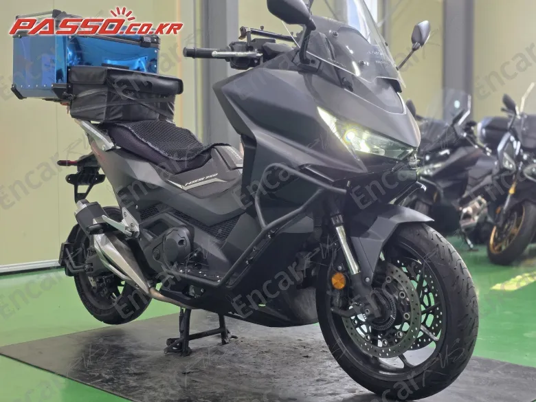 Honda Forza 750 - фото 5