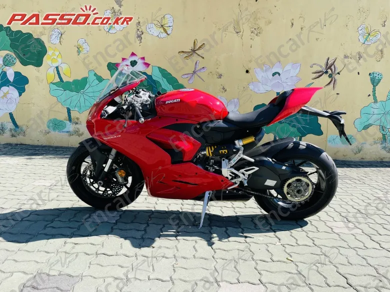Ducati Panigale V2 - фото 1