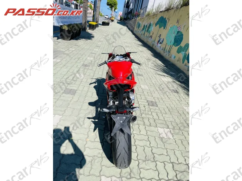 Ducati Panigale V2 - фото 2