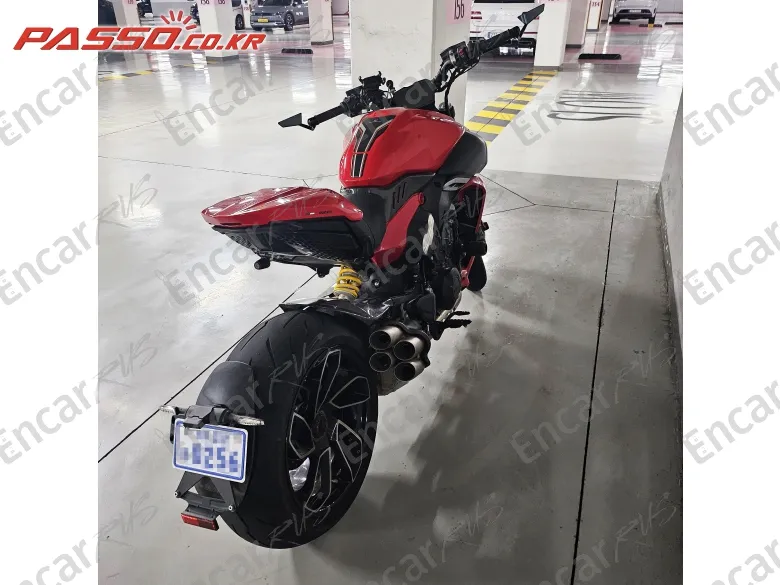 Ducati Diavel V4 - фото 2