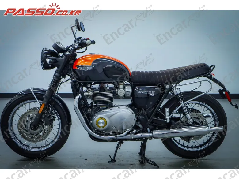 Triumph Bonneville T120 - фото 1