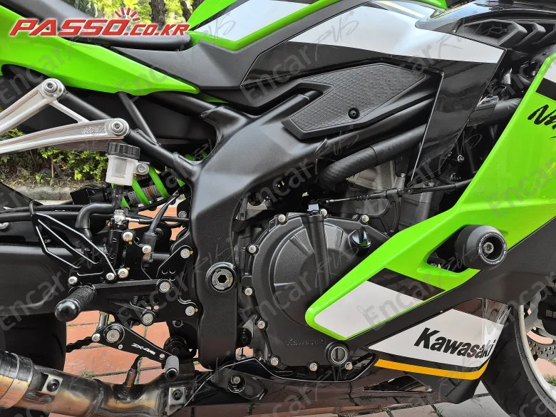 Kawasaki Ninja Zx 4 Rr - фото 4