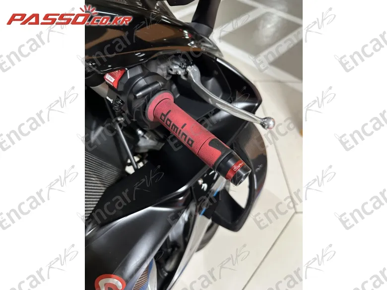 Yamaha Yzf R1 - фото 3