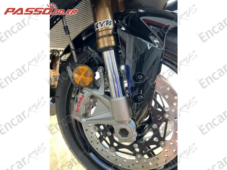 Yamaha Yzf R9 - фото 5