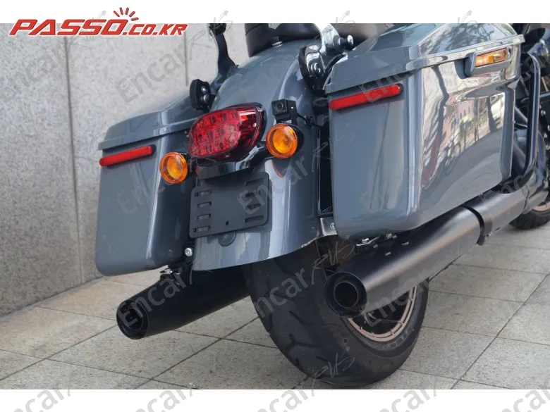 Harley-Davidson Road Glide St - фото 2