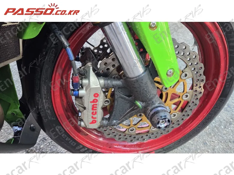 Kawasaki Zx 10 R - фото 5