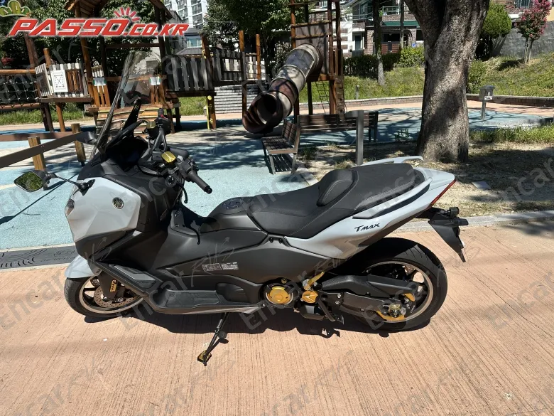 Yamaha T Max 560 - фото 1