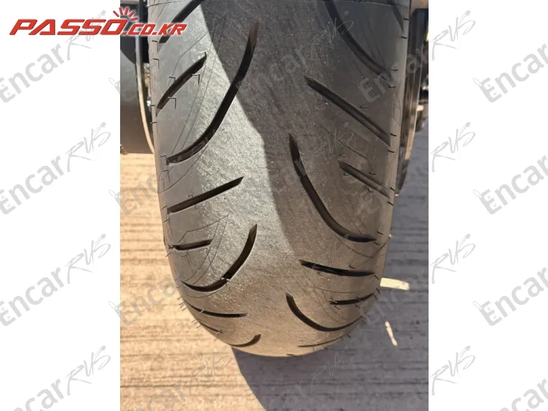 Yamaha T Max 560 - фото 6
