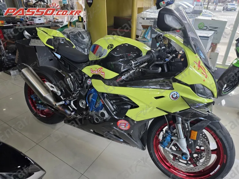 BMW M 1000 RR 2022, фото 1