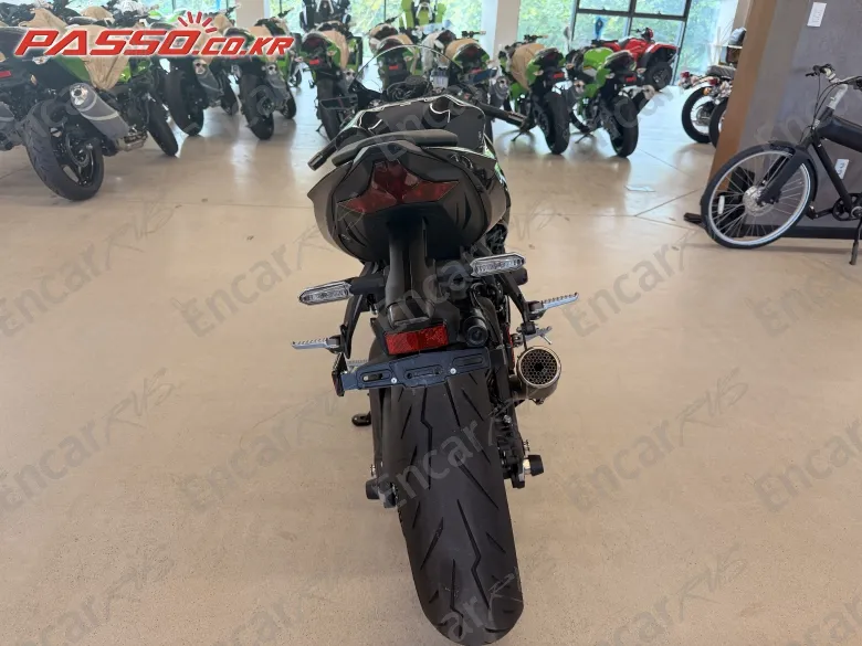 Kawasaki Zx 6 R - фото 2