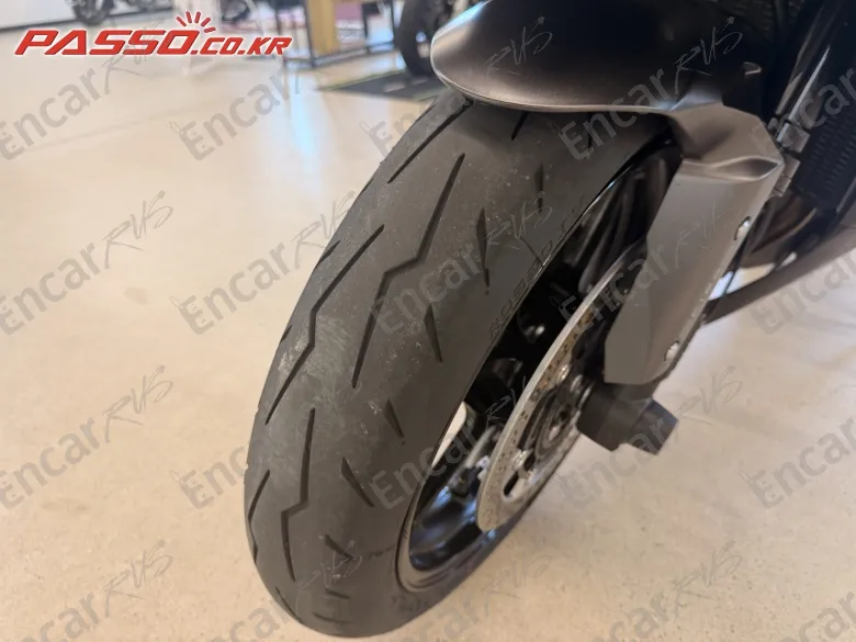 Kawasaki Zx 6 R - фото 5
