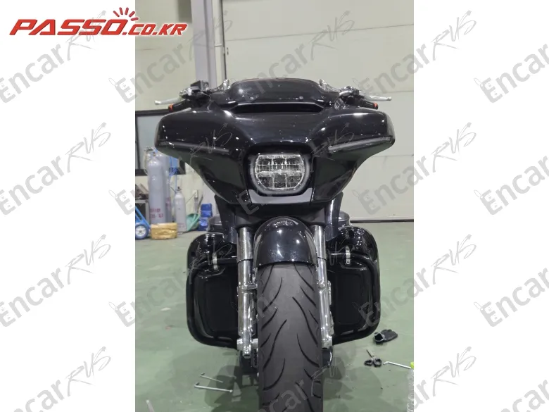 Harley-Davidson Flhxs Street Glide Special - фото 5