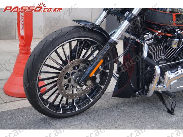 Harley-Davidson Breakout 117 - фото 5