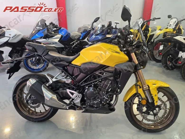 Honda Cb 300 R 2024, фото 1