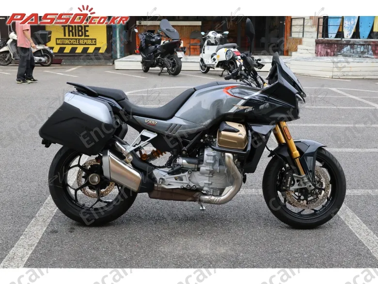 Moto Guzzi V100 Mandello S 2024, фото 1
