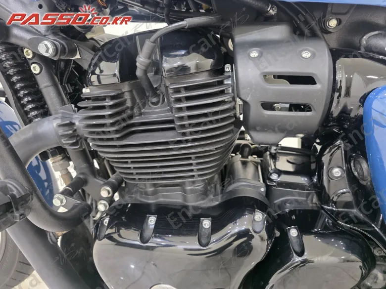 Royal Enfield Shotgun 650 - фото 4