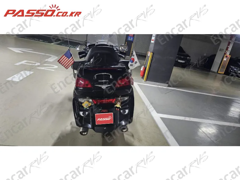 HONDA GOLDWING 1800 - фото 2