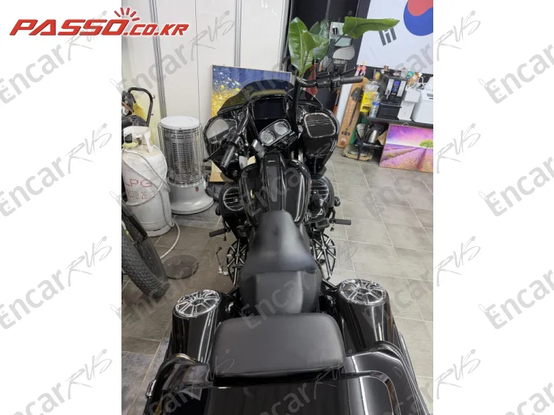 Harley-Davidson Road Glide St - фото 3