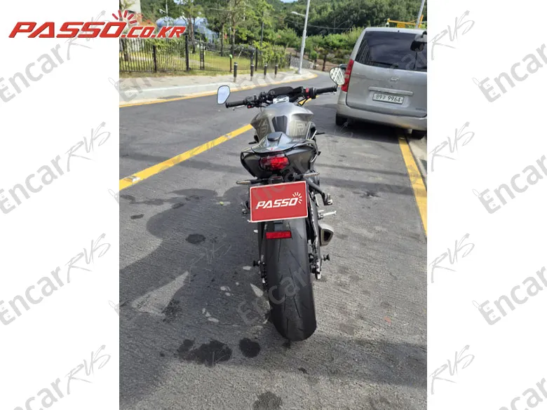 Triumph Street Triple 765 - фото 2