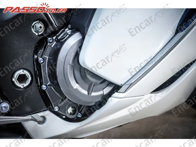 Suzuki Gsx R 1300 Hayabusa - фото 4