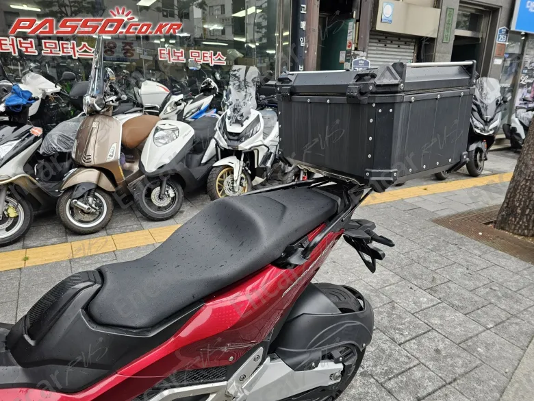 HONDA FORZA 750 - фото 6