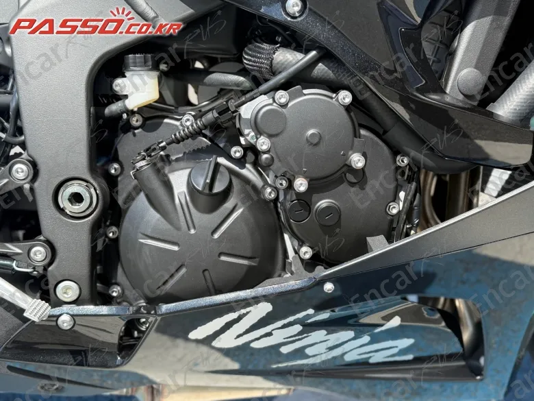 KAWASAKI ZX 6 R 636 - фото 4