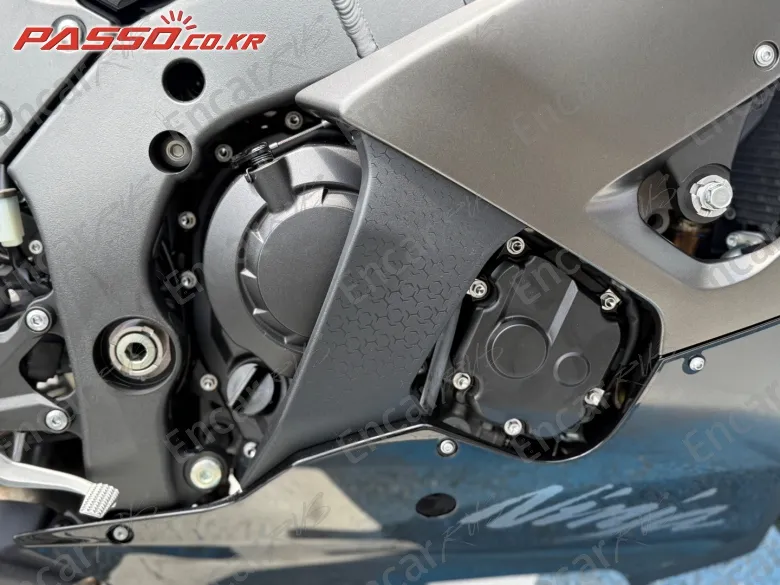 KAWASAKI ZX 10 R ABS - фото 4