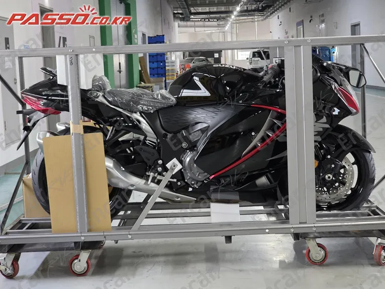 Suzuki Gsx R 1300 Hayabusa - фото 0